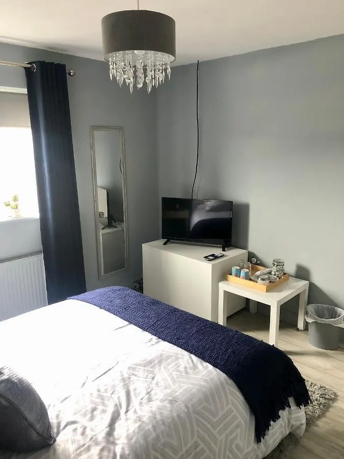 No. 8 Bed & Breakfast Kilkelly 0*,  Ireland